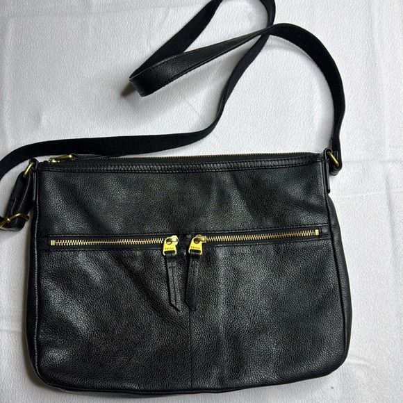 FOSSIL Leather black crossbody messenger saddle 13x9 two zip front bag - Picture 1 of 8